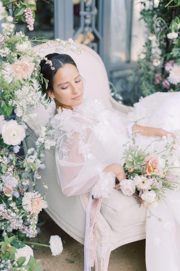 https://www.stylemepretty.com/2022/01/18/inspirational-parisian-and-lavender-micro-wedding-design/