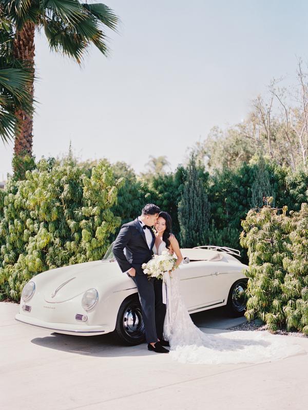 https://www.stylemepretty.com/2021/11/10/super-chic-modern-romantic-california-wedding/